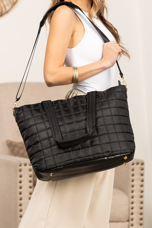 Mila Quilted Traveler Tote with Mini Clutch – Travel Bag