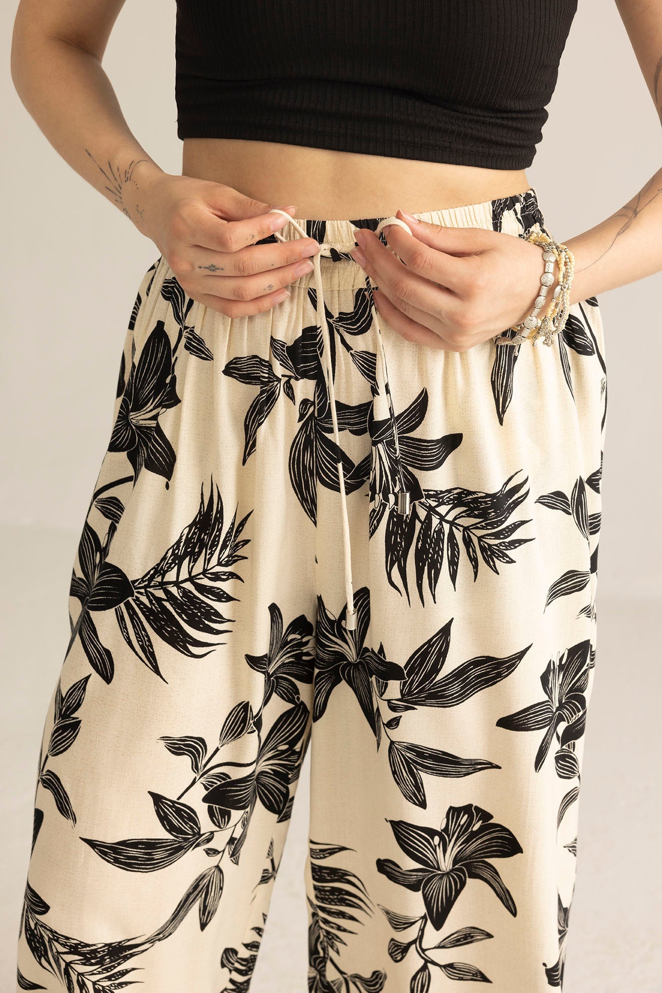 Zen Garden Women's Pants in White & Black