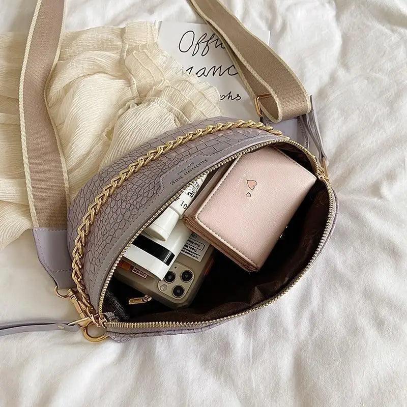 Retro Waist Fanny Pack Purse Leather with Gold Chain
