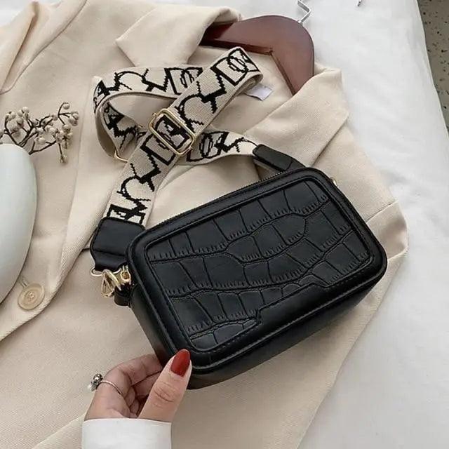 Retro Waist Fanny Pack Purse Leather with Gold Chain